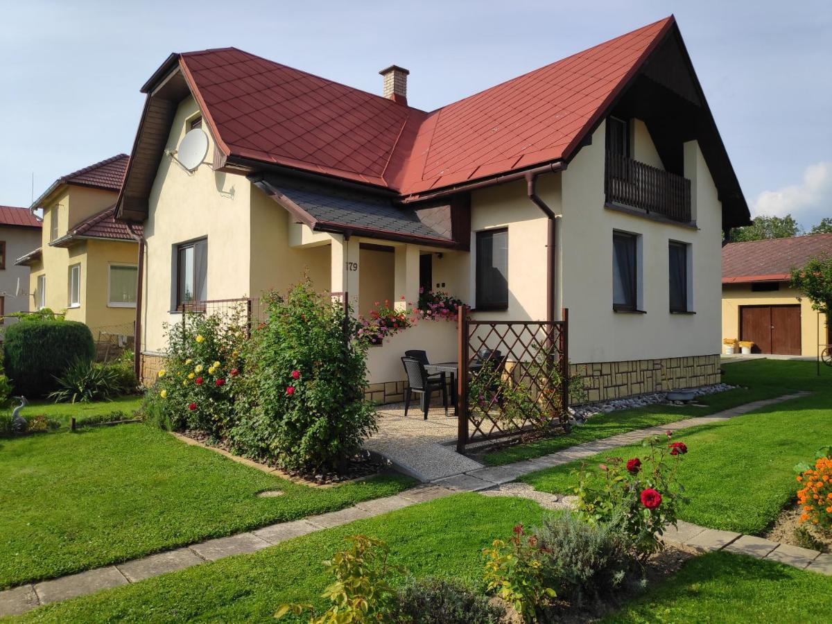 Liptovský Hrádok Holiday Home Liptovsky Peter מראה חיצוני תמונה